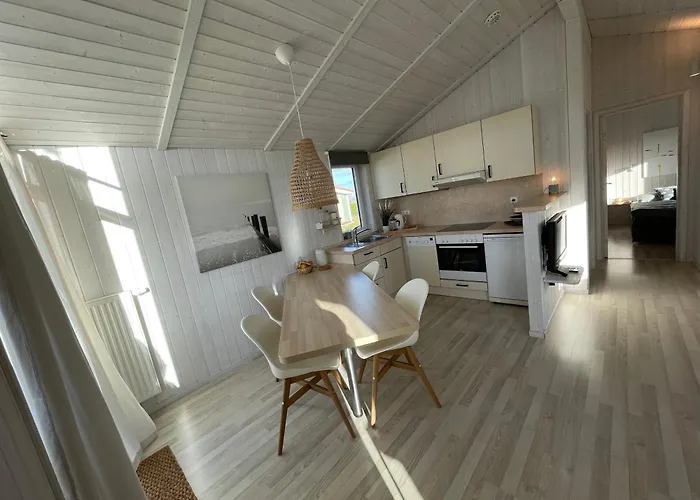 Lykkehus Semesterbostad *